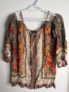 ANGIE  Boho Floral Cold-Shoulder Peasant Top in Olive and Orange Medium
